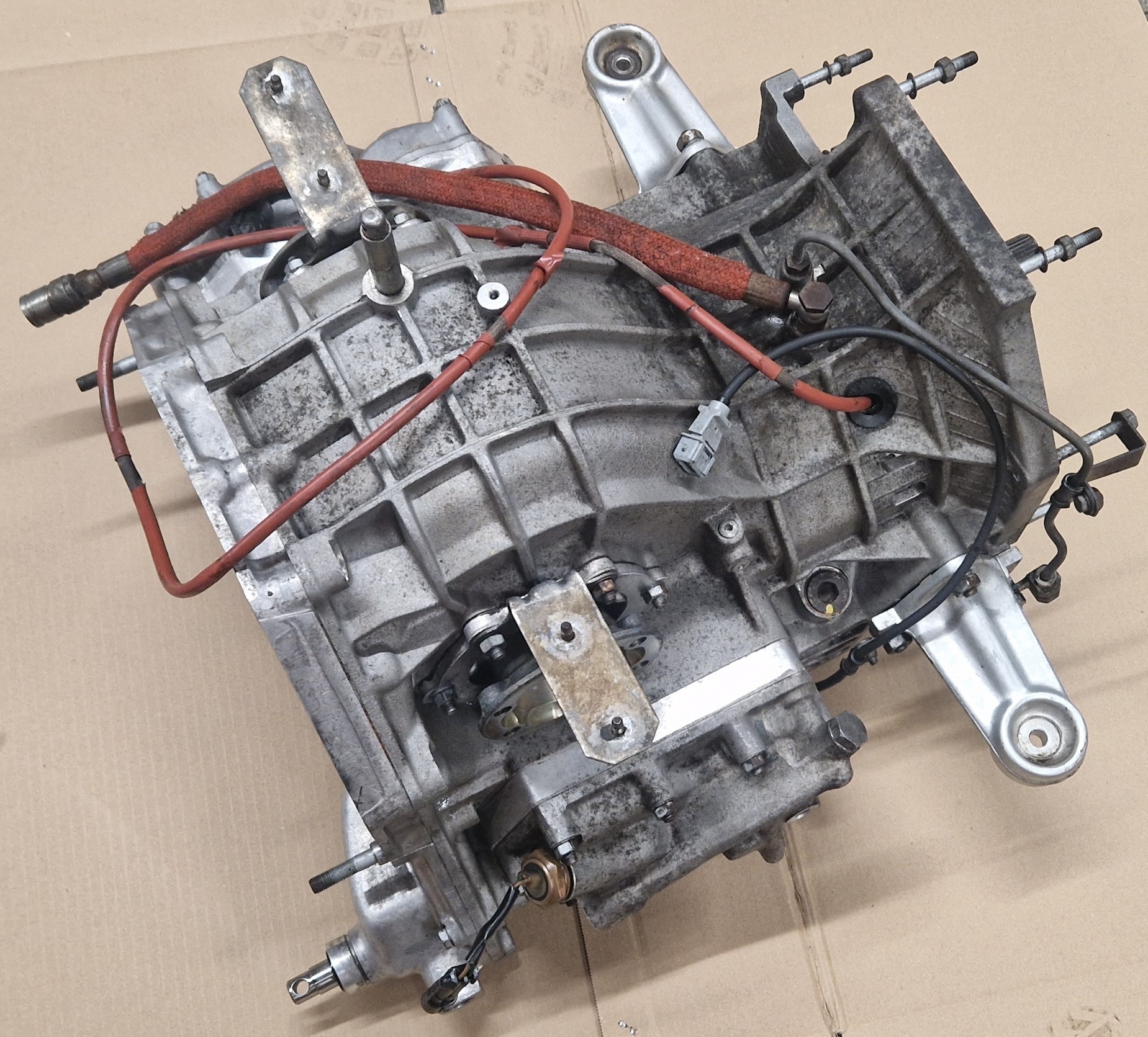168372 355 COMPLETE GEARBOX (USED)