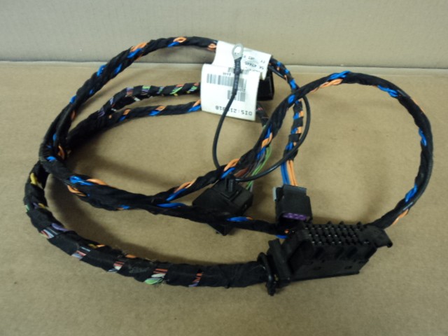 [216918] AMPLIFIER CONNECTION CABLE (Used)