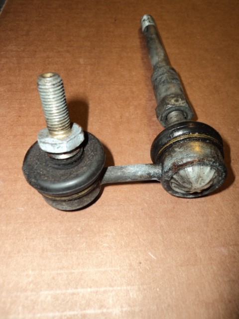 [161109] BALL TIE ROD (Used)