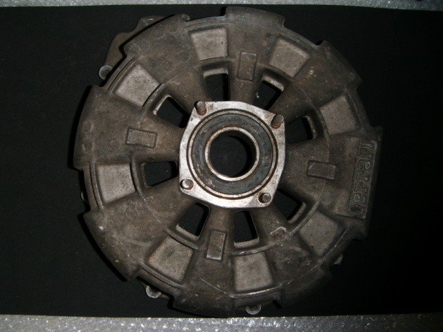 [143279] CLUTCH HOUSING (Used)