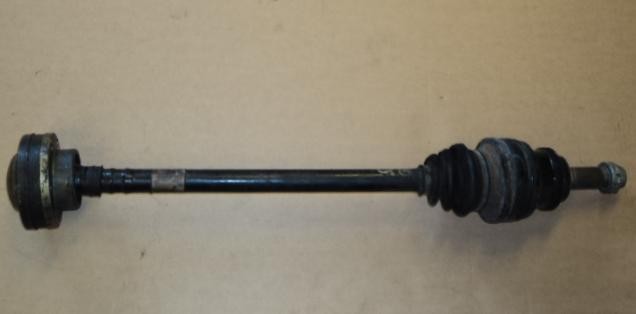 [165071] COMPLETE AXLE SHAFT (Used)