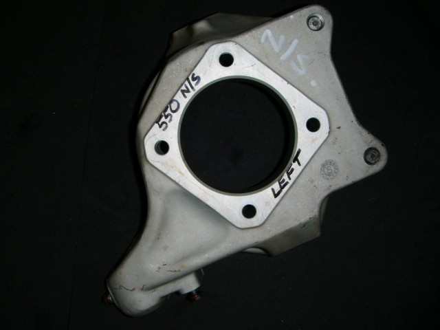 [184627] COMPLETE L.H. STEERING KNUCKLE (Used)