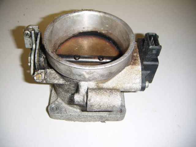 [148832] COMPLETE R.H THROTTLE BODY (Used)