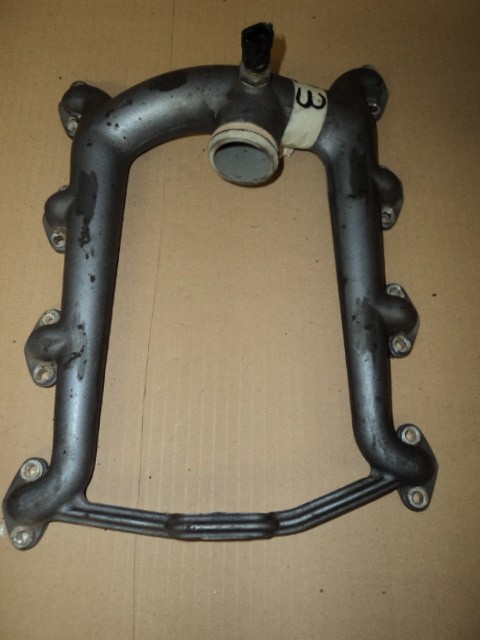 [169749] COMPLETE WATER OUTLET MANIFOLD (Used)