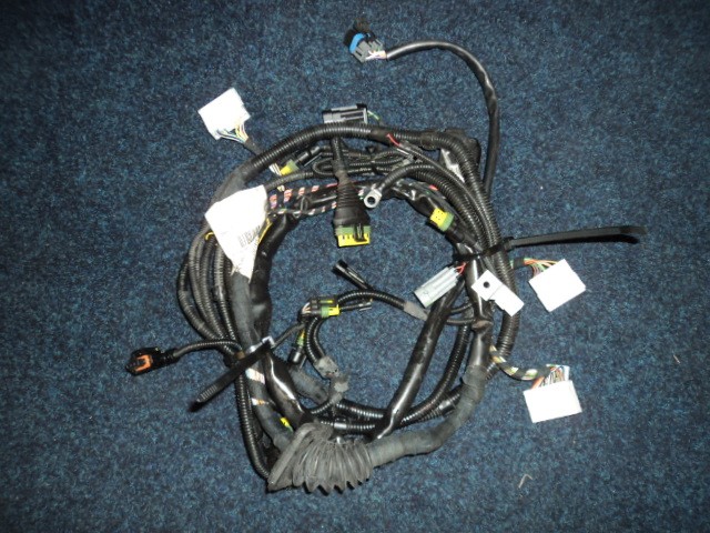 [179169] CONNECTION CABLES FOR R.H. ENGINE COMPARTMENT (Used)