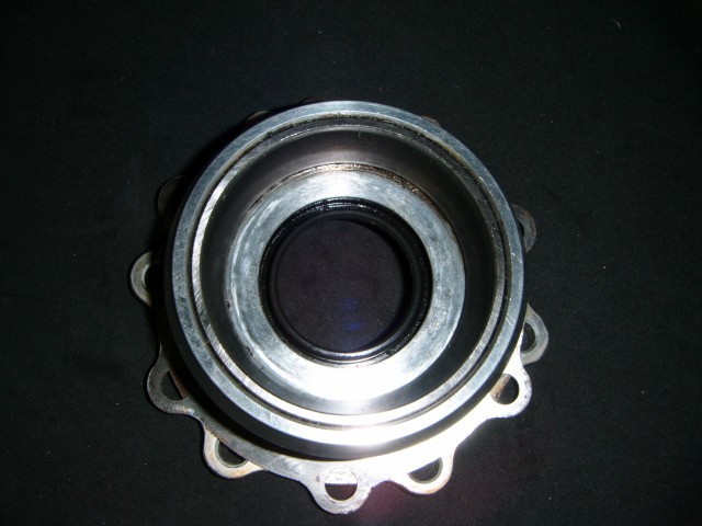 [177438] Differential Cover with Bearing (Used)