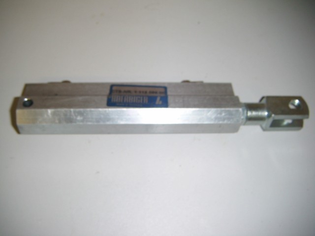 [66454100] FRAME TOP SEAL R.H. SECONDARY CYLINDER (ONLY) (Used)