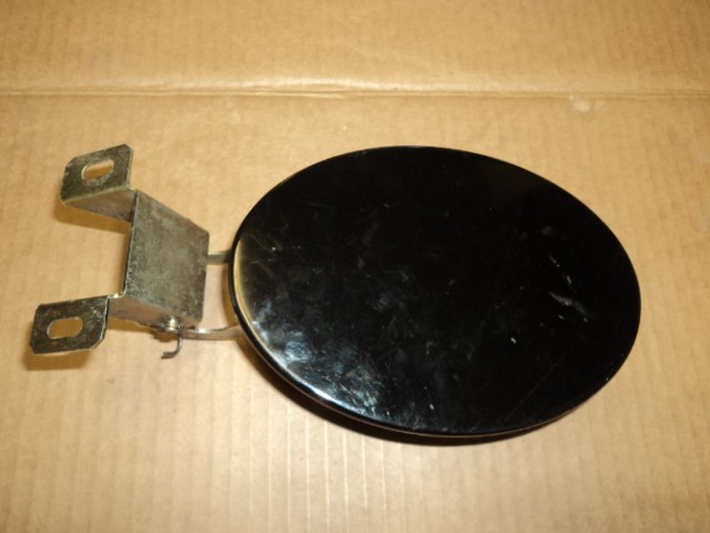 [64575300] Fuel Inlet Lid  (Used)