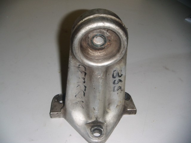 [152246] GEARBOX CASE FIXING SUPPORT (Used)