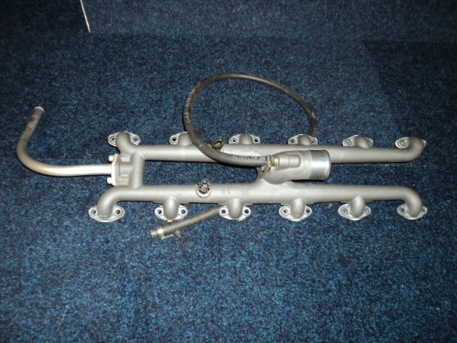 [184255] HEAD WATER MANIFOLD (Used)