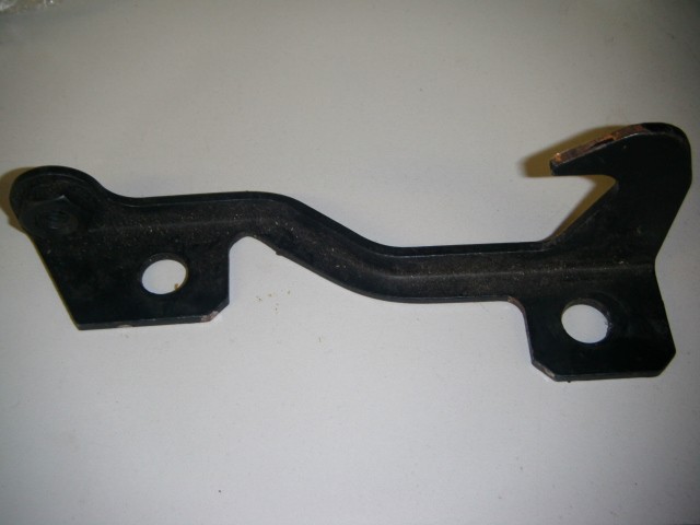 [65710700] L.H Bracket (Used)