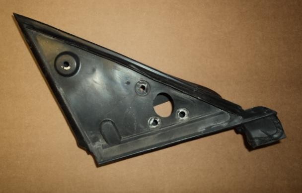 [65226100] L.H GASKET FOR MIRROR (Used)