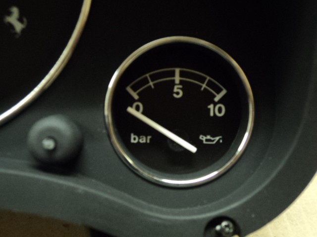 [164629] OIL PRESSURE INDICATOR (Used)