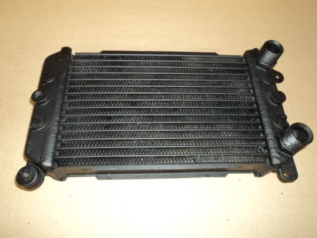 [154568] OIL RADIATOR (Used)