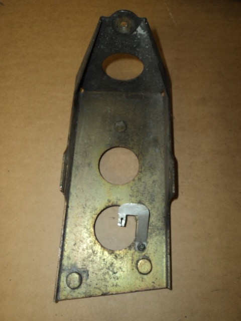 POWER UNIT SUPPORTING BRACKET (USED)