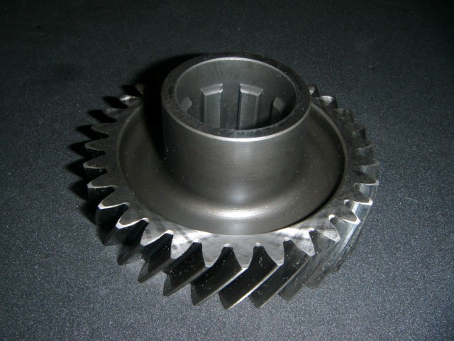 [161995] Pinion for 4th Gear (Used)