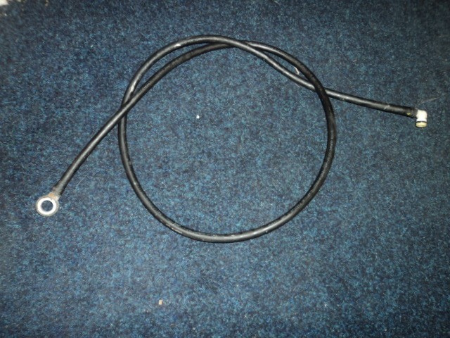 [170432] R.H. AND L.H. REAR DISTRIBUTION PIPE (Used)