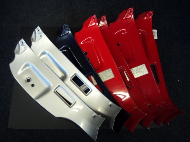 [65536611] R.H DOOR SHUT PANEL (Used)