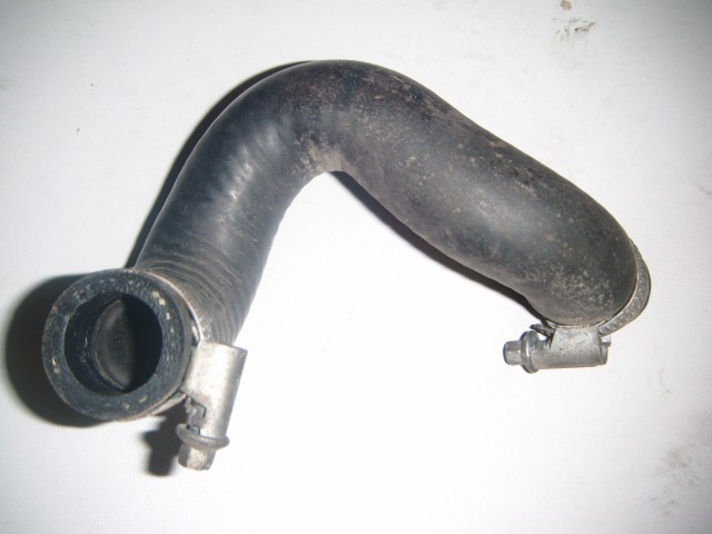 [143202] R.H PIPE TO REGULATOR (Used)