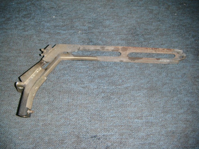 [175724] RADIATOR SUPPORTING BRACKET (Used)