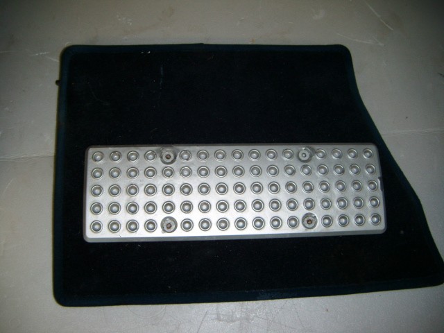 [66125394] RHD COMPLETE PASSENGER FOOT REST (Used)