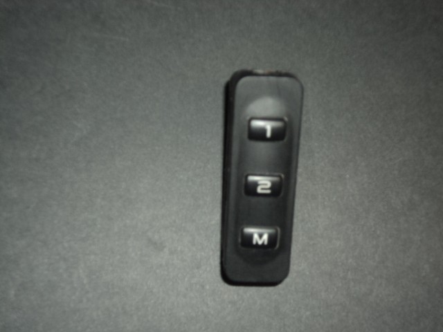 [174766] SEAT MEMORIES CONTROL SWITCH PANEL (Used)