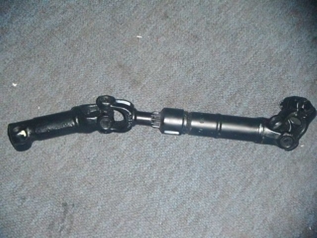 [157543] STEERING CARDANIC TRANSMISSON (Used)