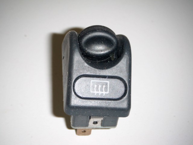 [180734] SWITCH FOR REAR WINDOW DEFROSTER (Used)