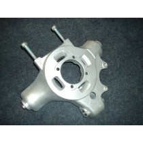 [179330] L.H.FRONT STEERING KNUCKLE (Used)