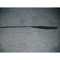 [65849500] PASSENGER SIDE WINDSHIELD WIPER ARM (Used)