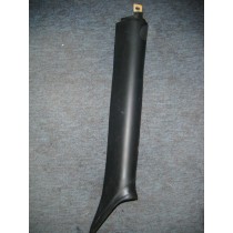 [65867500] R.H PILLAR COVER (Used)