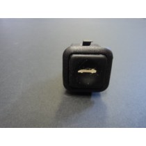 [188724] REAR HOOD OPENING PUSH BUTTON (Used)