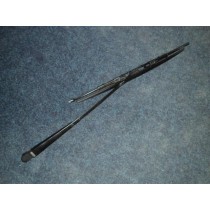 [60768700] RHD L.H WIPER ARM AND BRUSH (Used)