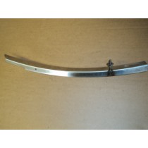 [66466100] RH GLASS GUIDE  (Used)