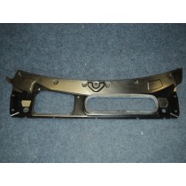 [65875200] WINDSHIELD PLATE (Used)