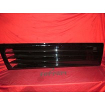 [62118310] Right door grill (Used)